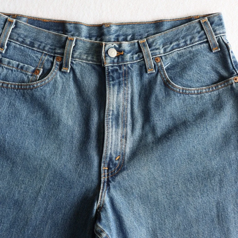 Vintage Y2K Levis 550 Jeans Men's 36x30 Denim USA Medium Wash 2001